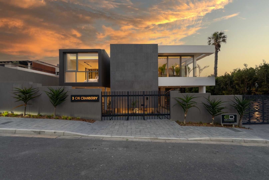 5 Bedroom Property for Sale in Camps Bay Western Cape